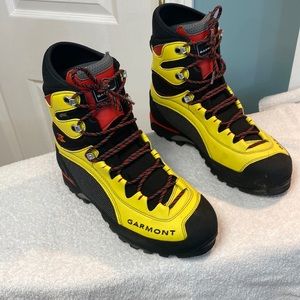 Garmont mountain hiking boots